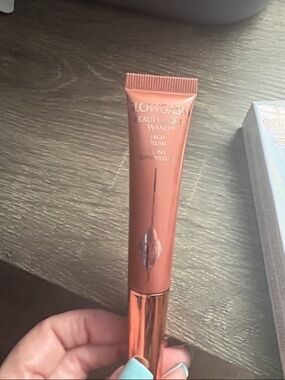 Charlotte Tilbury - Beauty Highlighter Wand - Pinkgasm